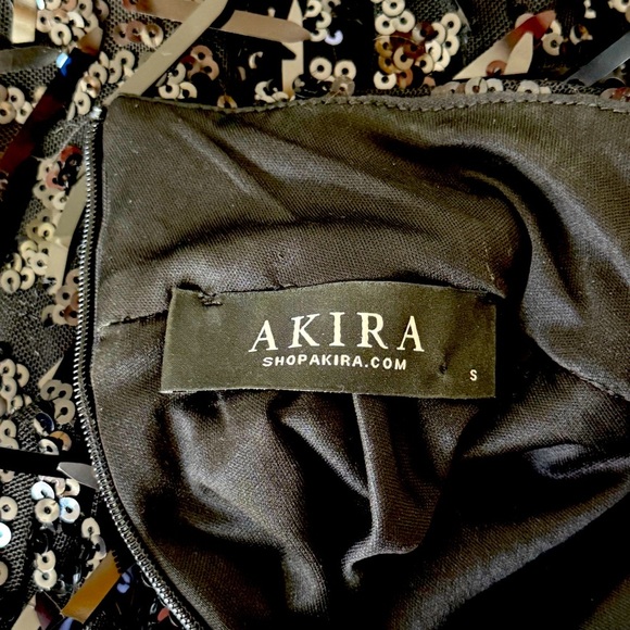 Elegant Black Sequin Dress - Picture 14 of 15